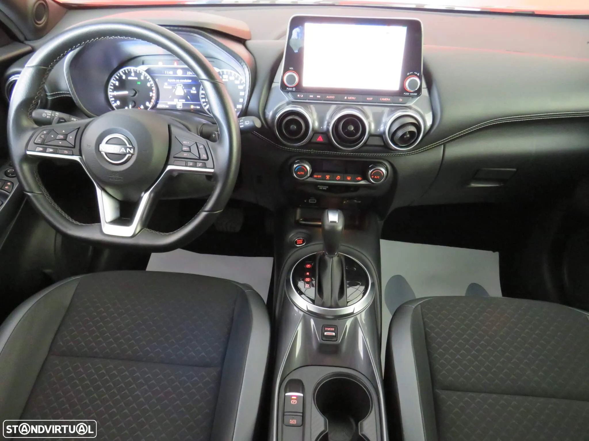 Nissan Juke 1.0 DIG-T N-Connecta NAV. DCT - 26