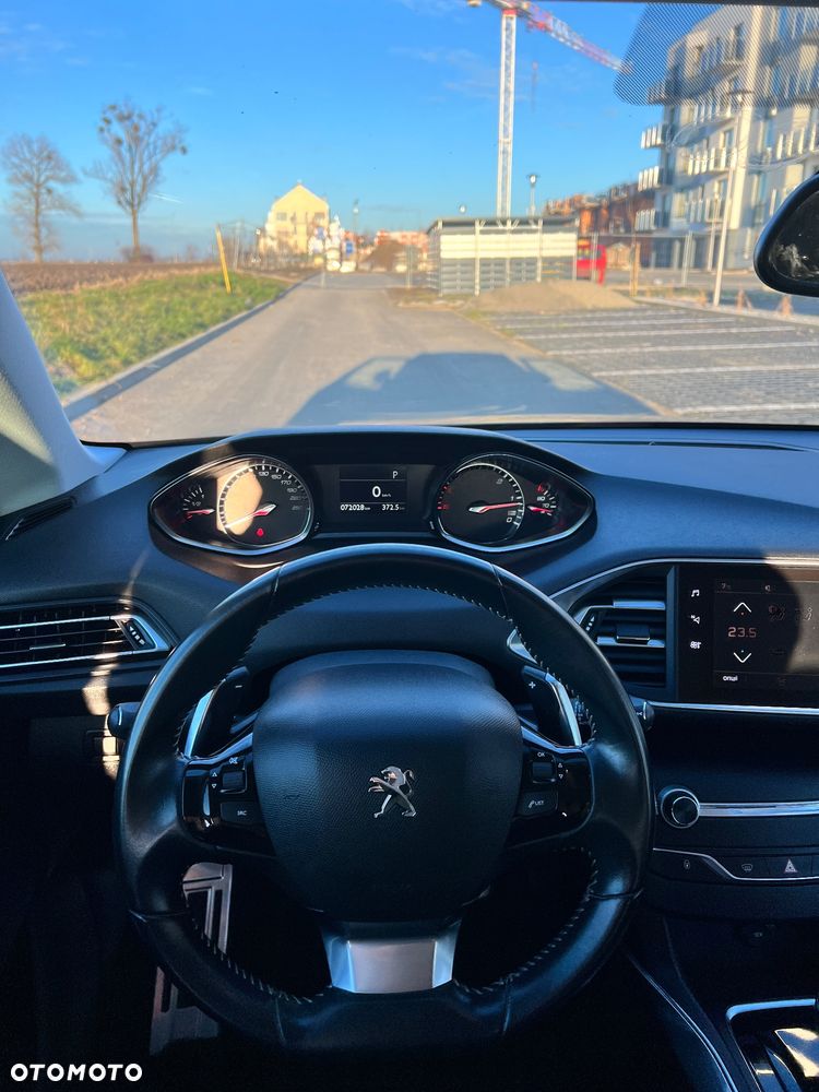 Peugeot 308 BlueHDi 130 EAT6 Stop & Start Allure - 19