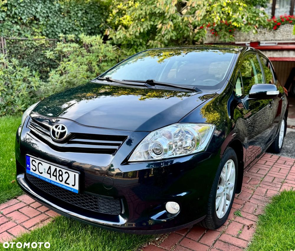 Toyota Auris - 1