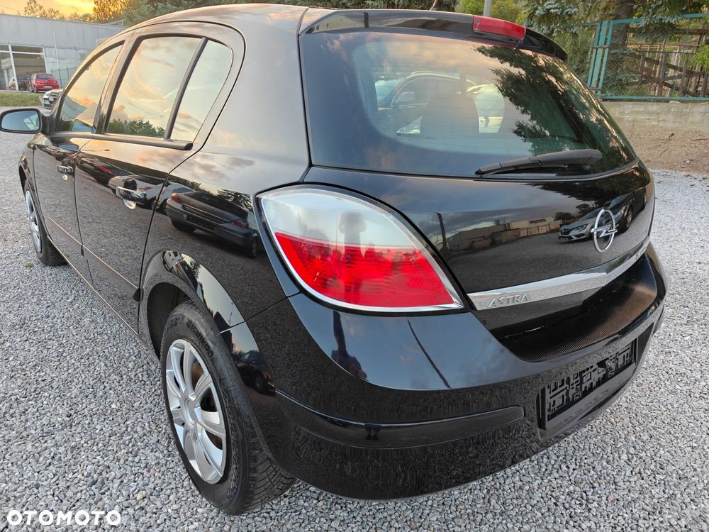 Opel Astra - 4