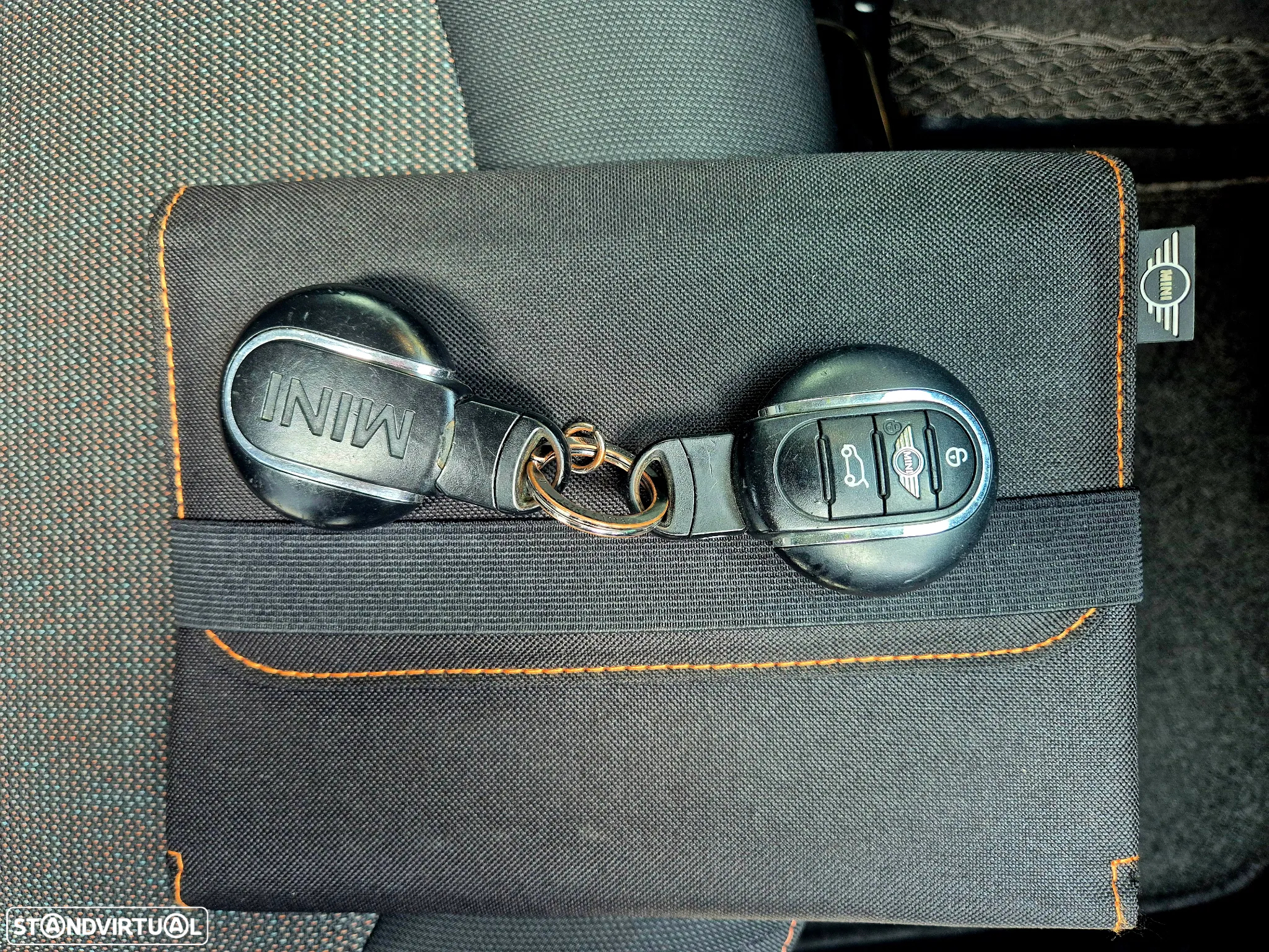 MINI 3 Portas One - 50