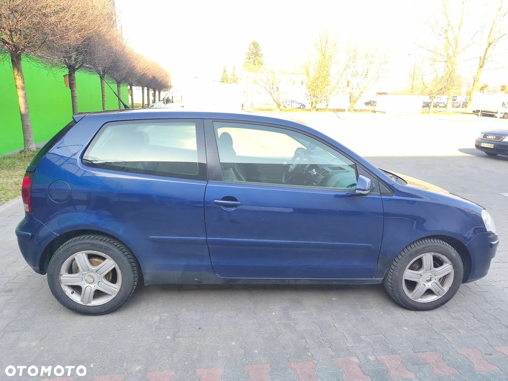 Volkswagen Polo 1.4 16V Comfortline - 8