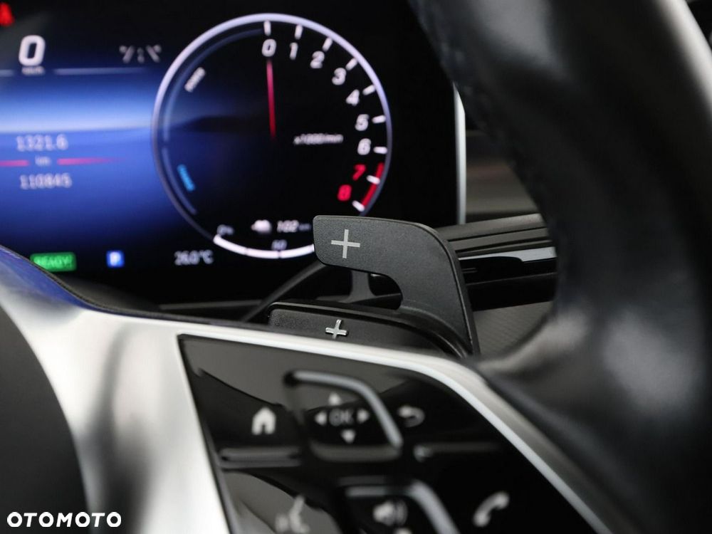 Mercedes-Benz Klasa C 300 e PHEV - 35