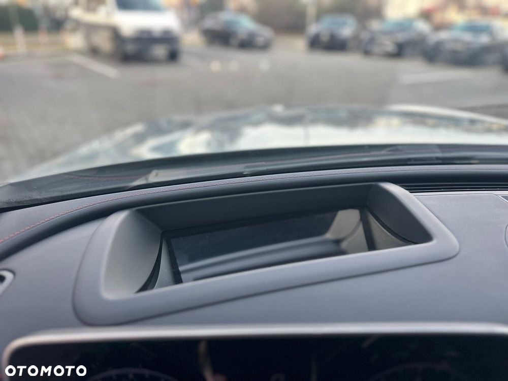 Mercedes-Benz CLE - 18