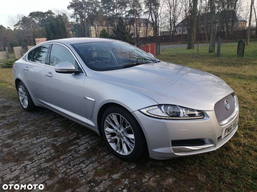 Jaguar XF 2.2 D - 1