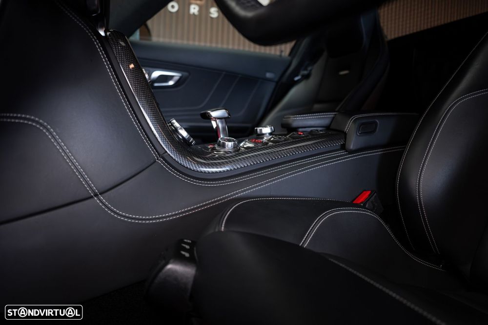 Mercedes-Benz SLS 63 AMG - 35