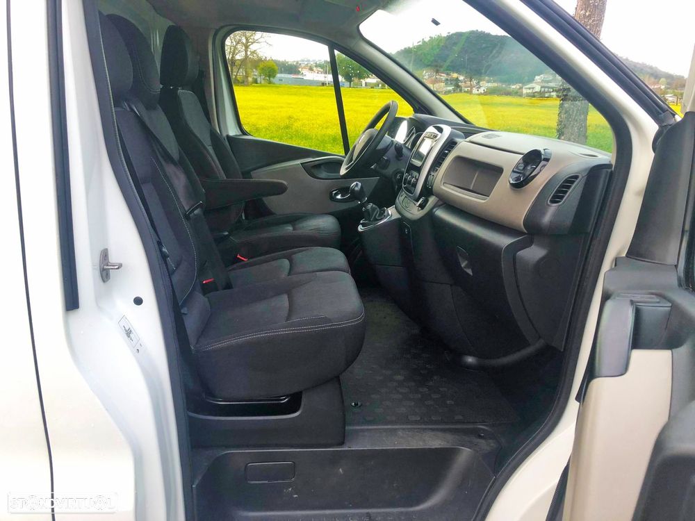 Renault Trafic 1.6 dCi L2H1 1.2T SS - 12