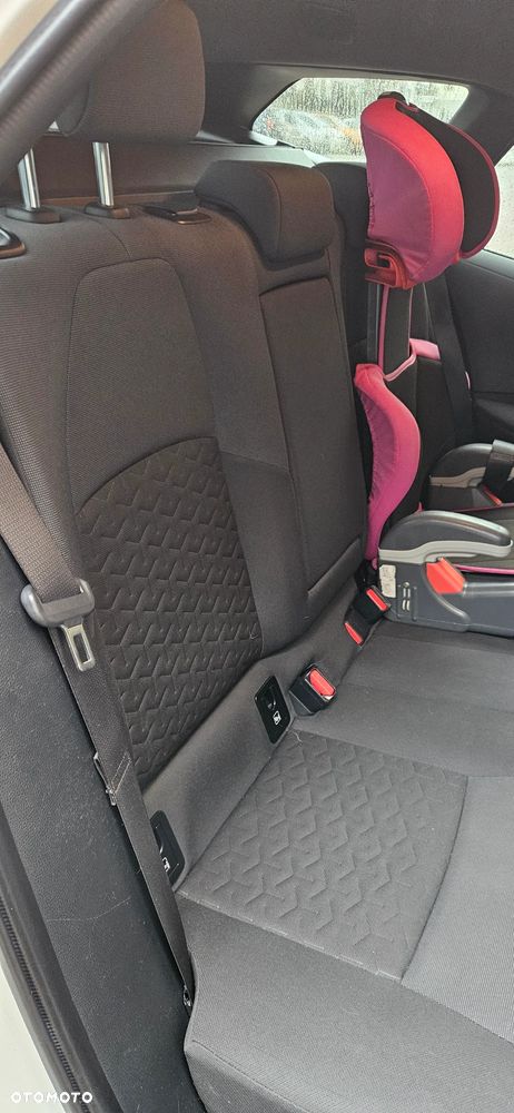 Toyota Corolla 1.8 Hybrid Comfort - 24