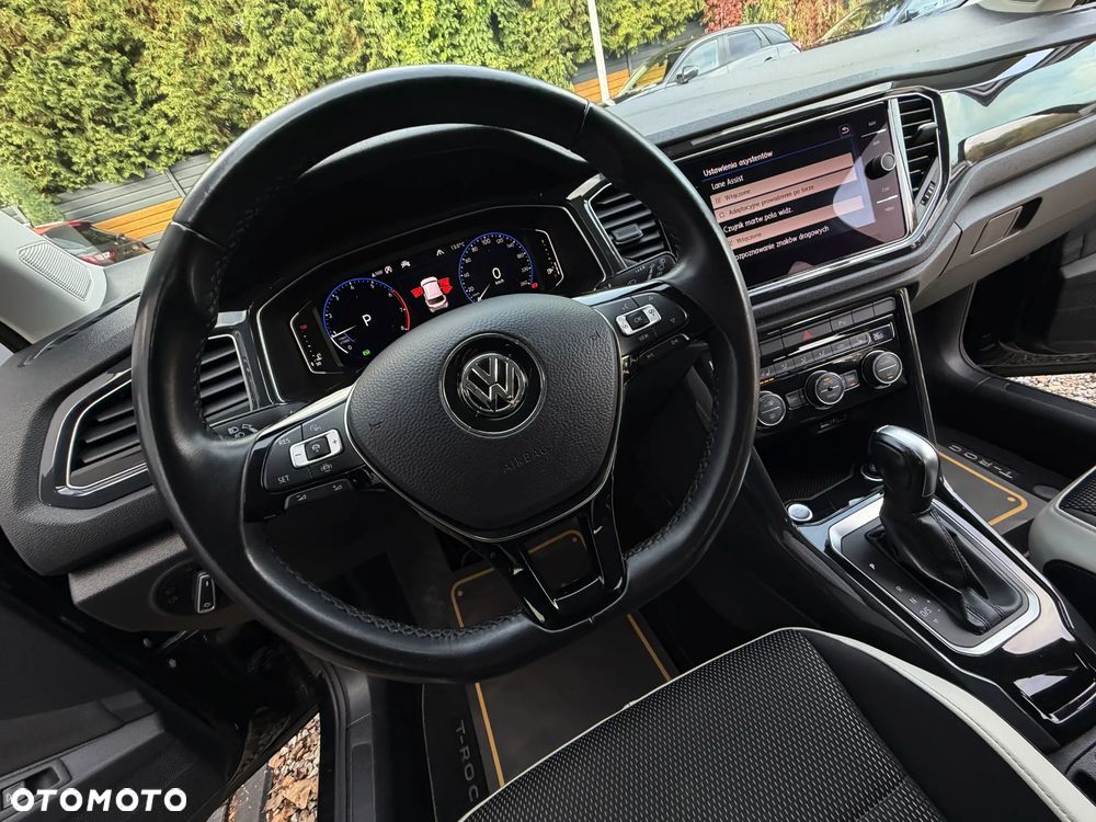 Volkswagen T-Roc - 30