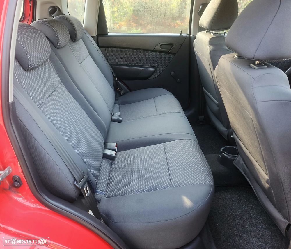 Chevrolet Aveo 1.2 LS - 10