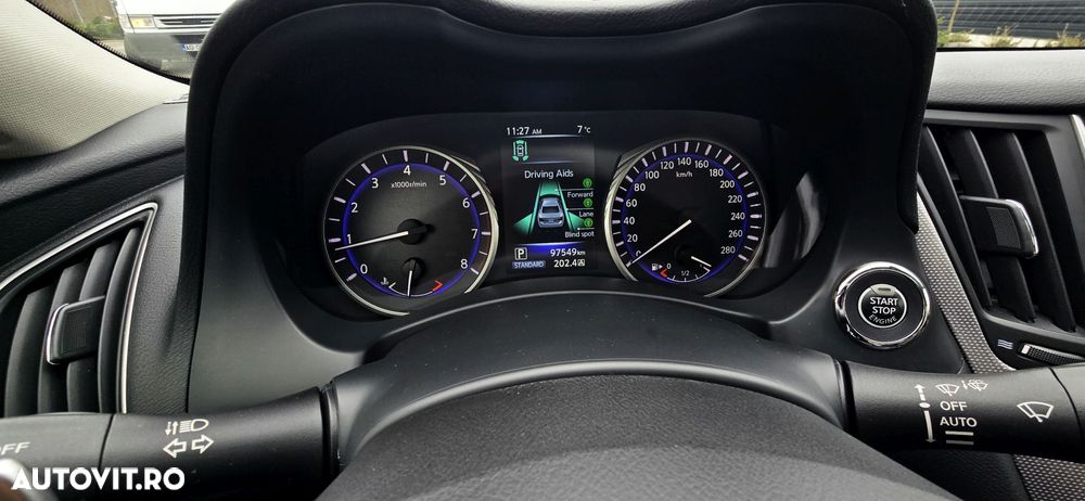 Infiniti Q50 2.0t Sport Executive - 24