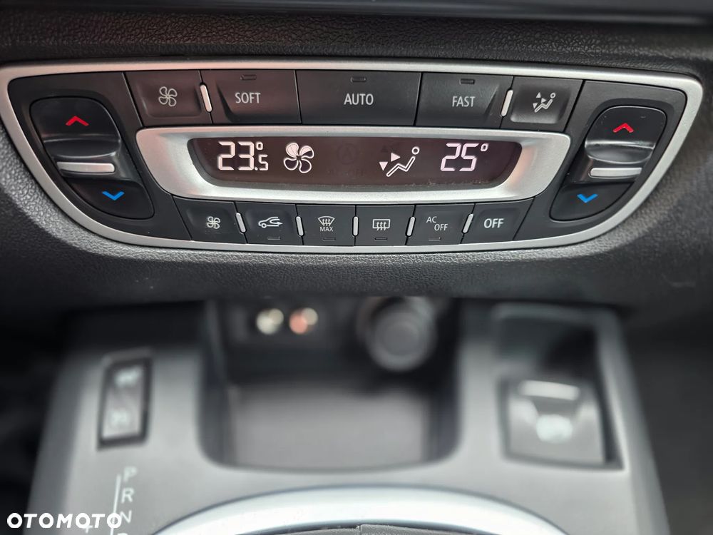 Renault Scenic 2.0 16V 140 CVT Luxe - 15