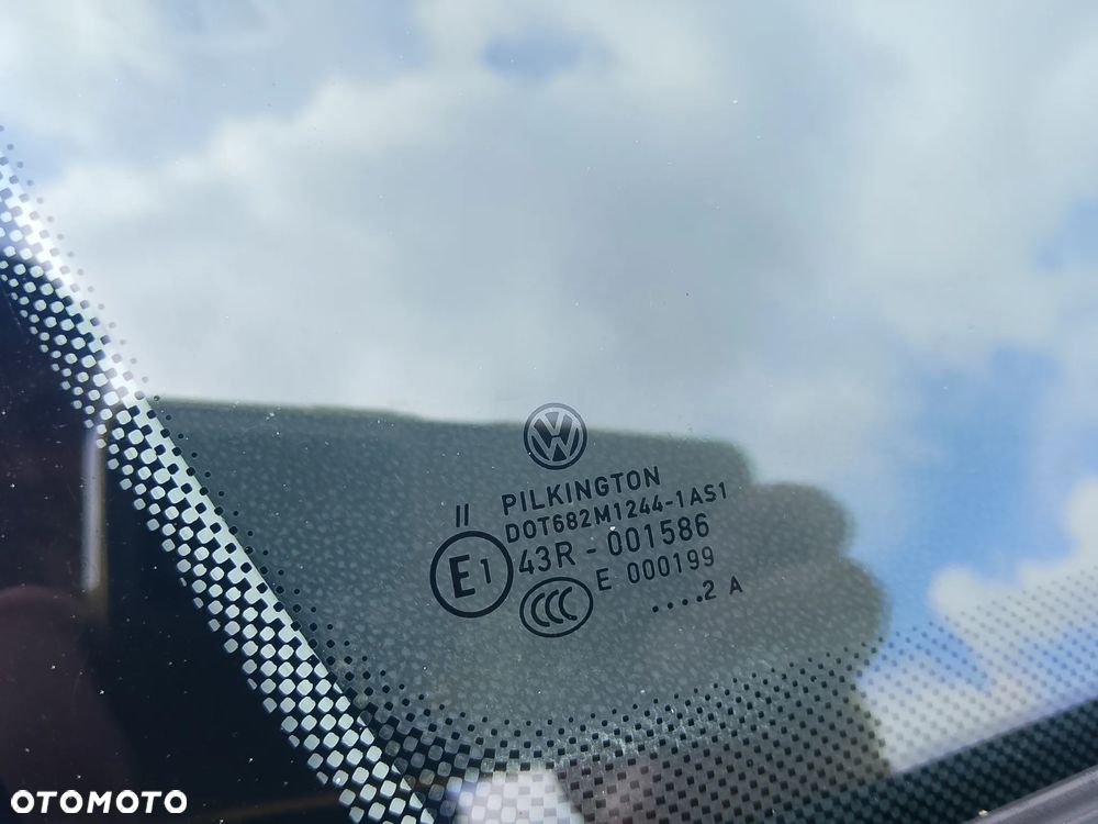 Volkswagen Tiguan - 11
