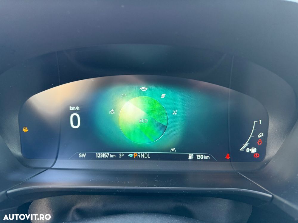 Ford Kuga 2.5 Duratec FHEV TITANIUM - 21