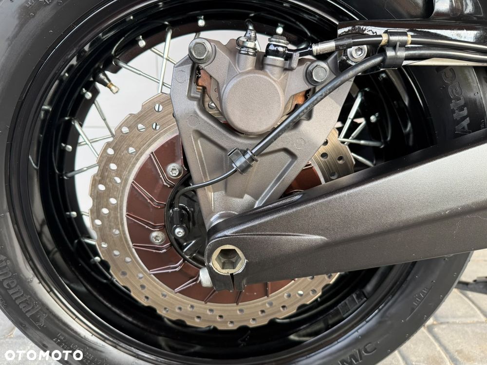 Yamaha Super Tenere - 17