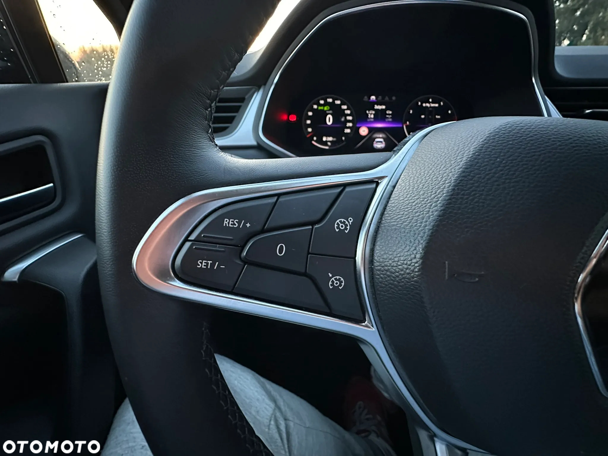 Renault Captur 1.0 TCe Techno - 32