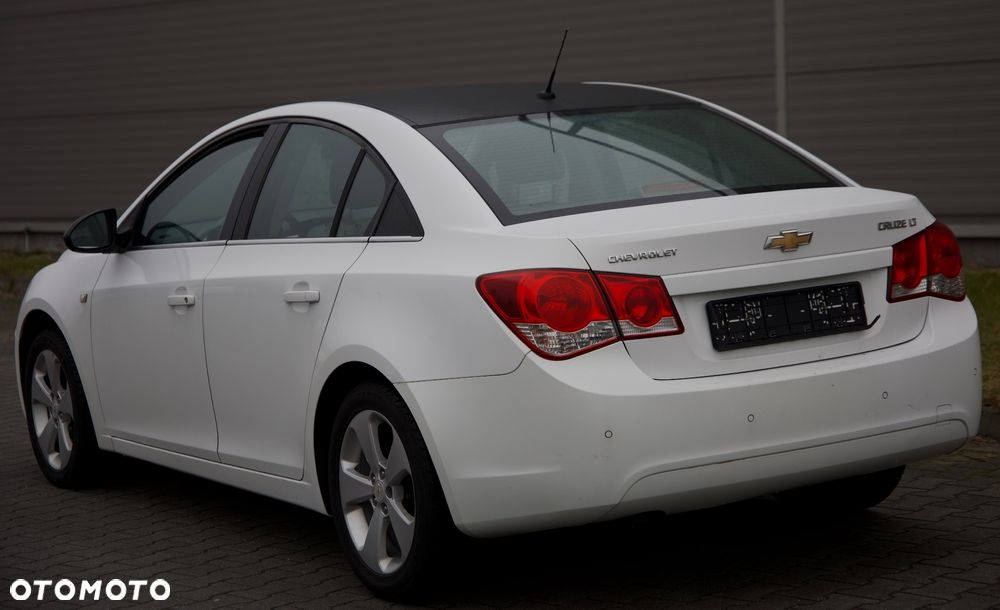 Chevrolet Cruze 1.8 LTZ - 18
