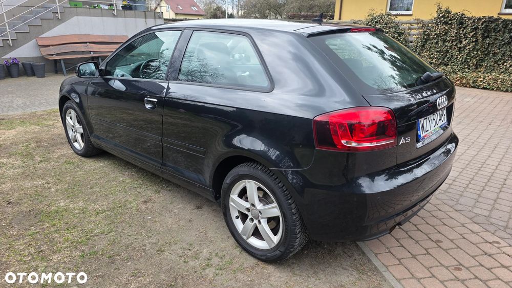 Audi A3 3-drzwiowe 1.6 TDI DPF Attraction - 21