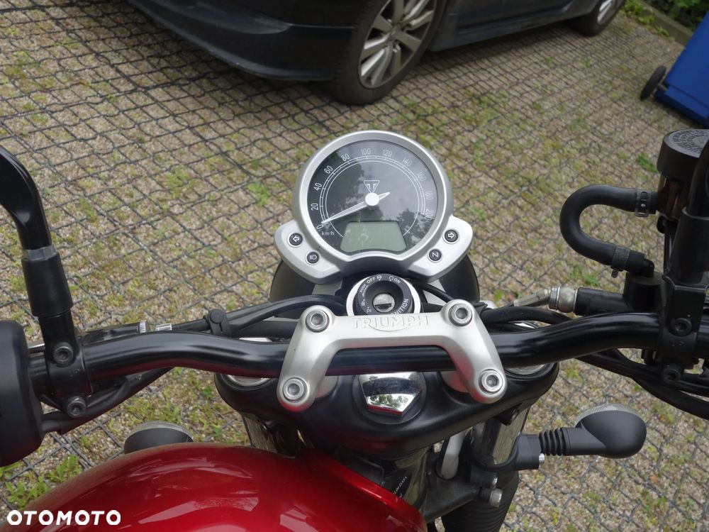 Triumph Street Twin - 10
