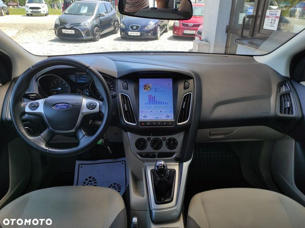 Ford Focus - 11