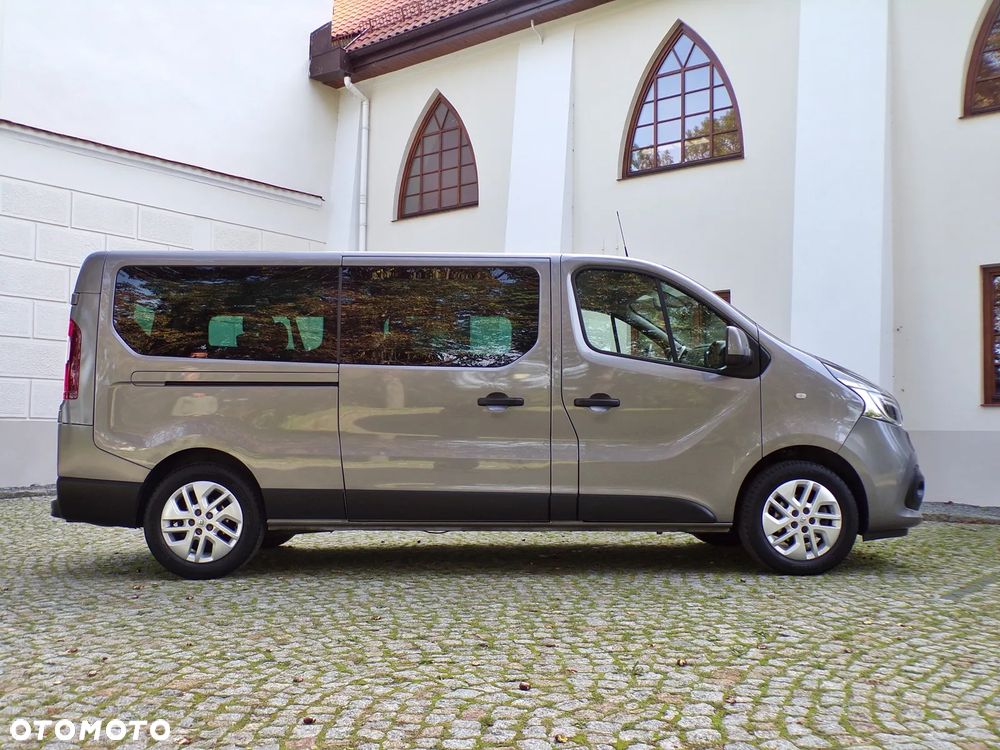 Renault Trafic Grand SpaceClass 2.0 dCi - 8