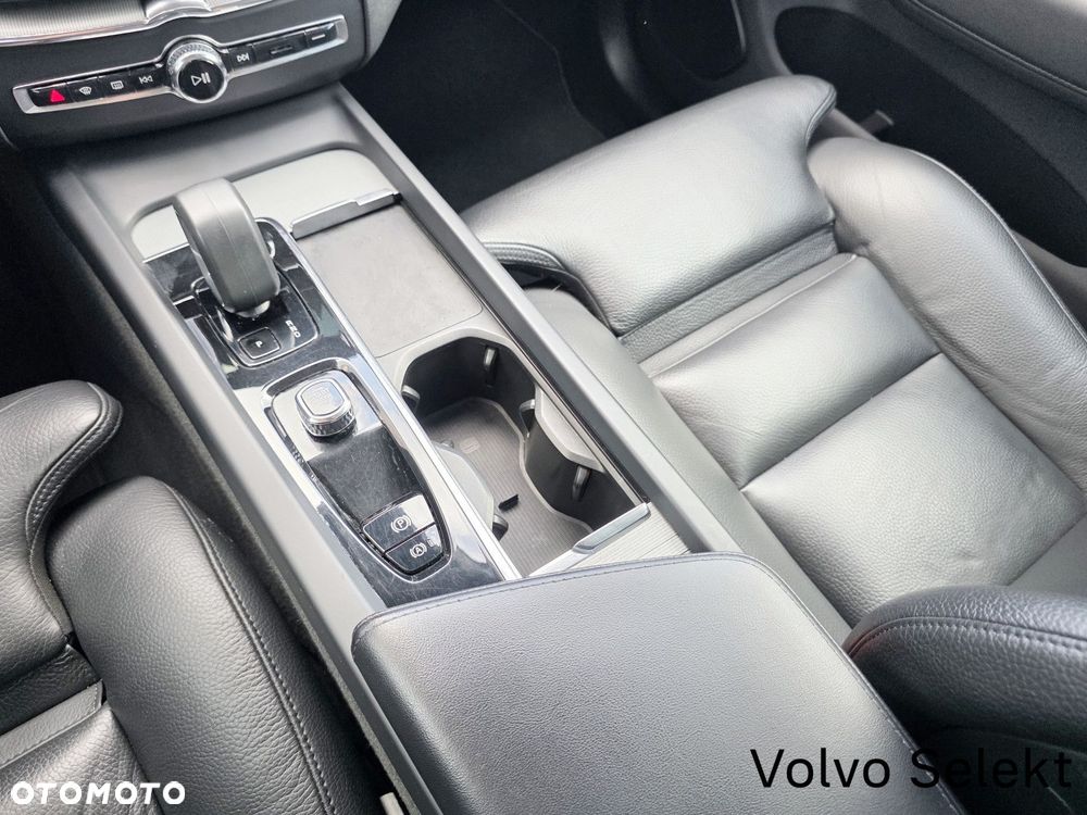 Volvo XC 60 - 33