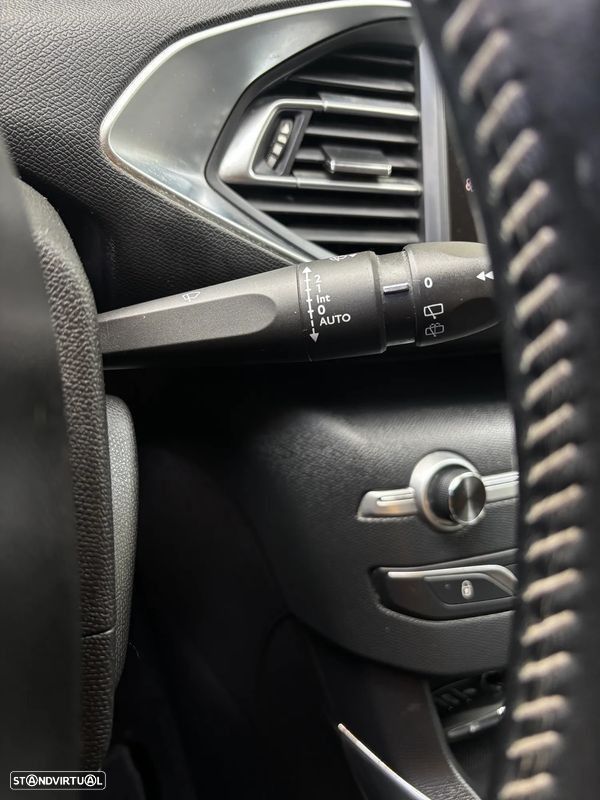 Peugeot 308 SW 1.5 BlueHDi Allure Pack - 16