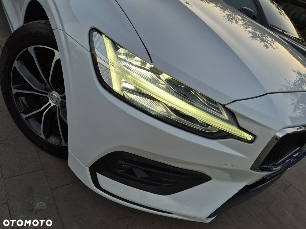 Volvo V60 B3 B Geartronic Momentum Pro - 11