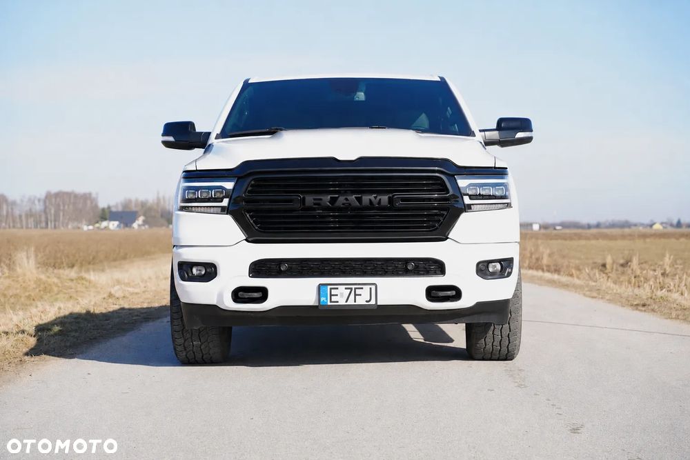 RAM 1500 5.7 Crew Cab Bighorn - 12