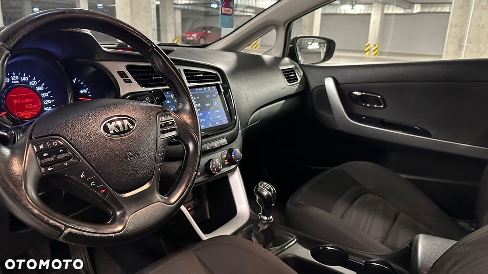 Kia ProCeed - 7