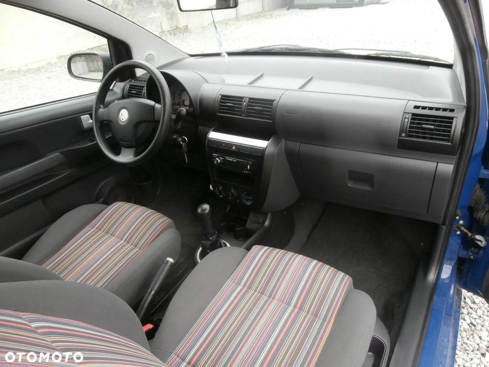 Volkswagen Fox - 18