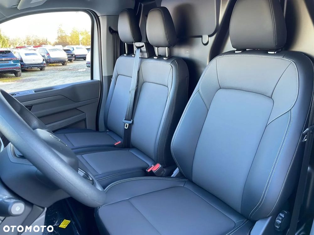 Volkswagen Transporter Furgon 2.0 TDI 150 KM manual r. o. 3500 - 10