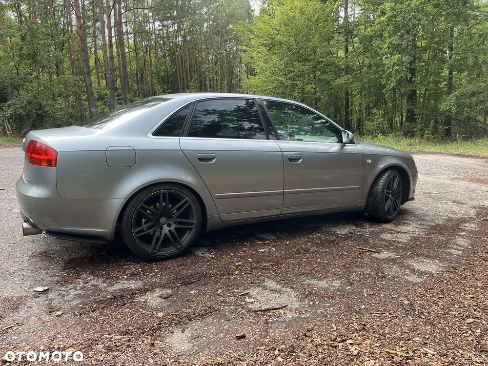 Audi A4 Limousine - 6