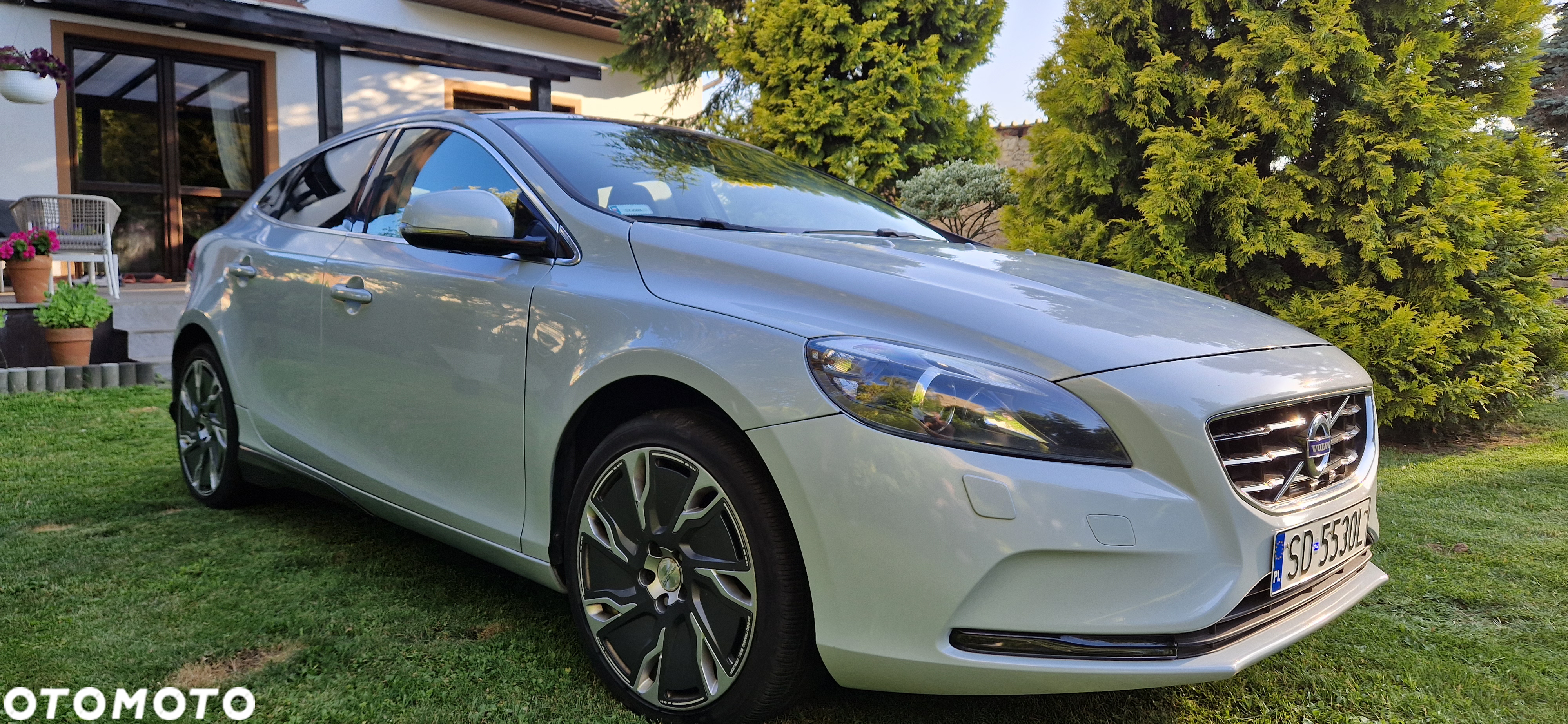 Volvo V40 D4 Summum - 2