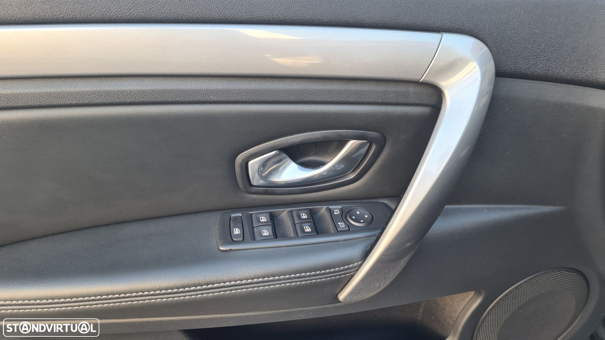 Renault Laguna - 8