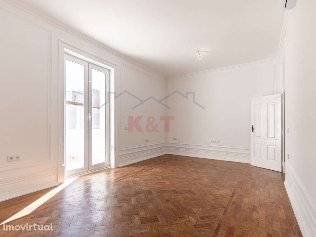 Palacete T11 totalmente remodelado - Zona Ribeirinha - Grande imagem: 5/60