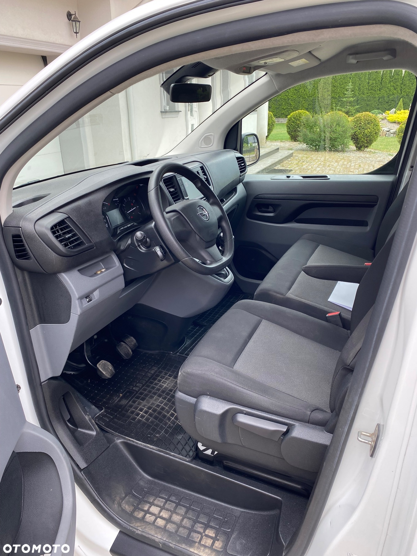 Opel VIVARO - 9