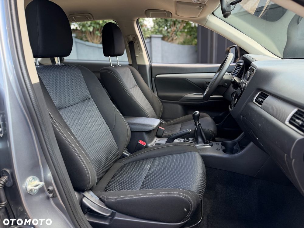 Mitsubishi Outlander 2.0 2WD Edition - 23