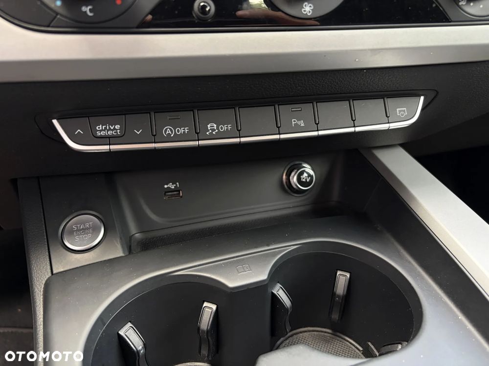 Audi A4 Limousine 40 TFSI S tronic design - 32