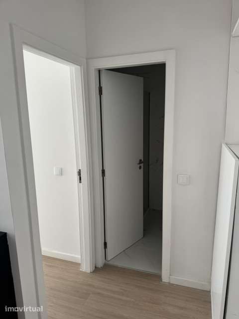 T1 Rua das Doze Casas - Grande imagem: 5/35