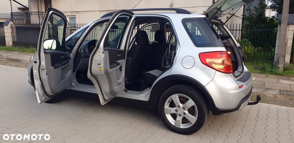 Suzuki SX4 1.6 VVT 4x4 Comfort - 15