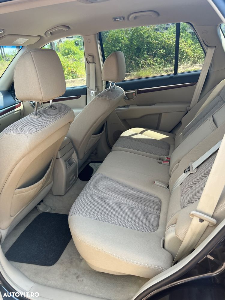 Hyundai Santa Fe 2.2 DSL VGT 7 SEATS 4WD - 12