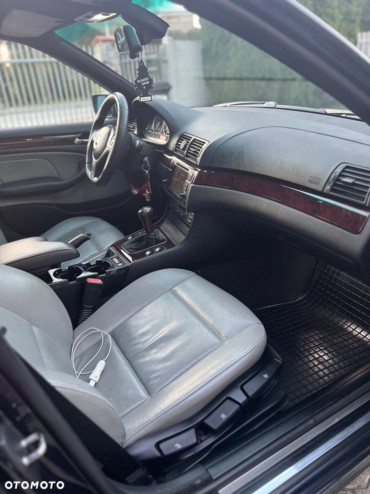 BMW Seria 3 330d - 19