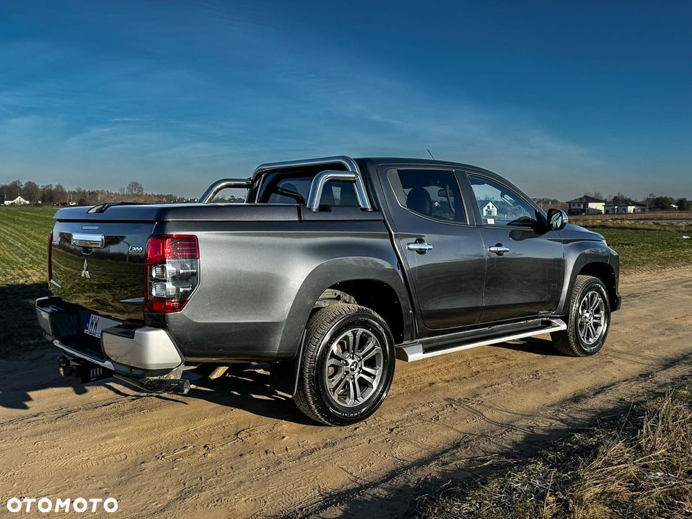 Mitsubishi L200 2.2 d DC Power Instyle Plus - 14