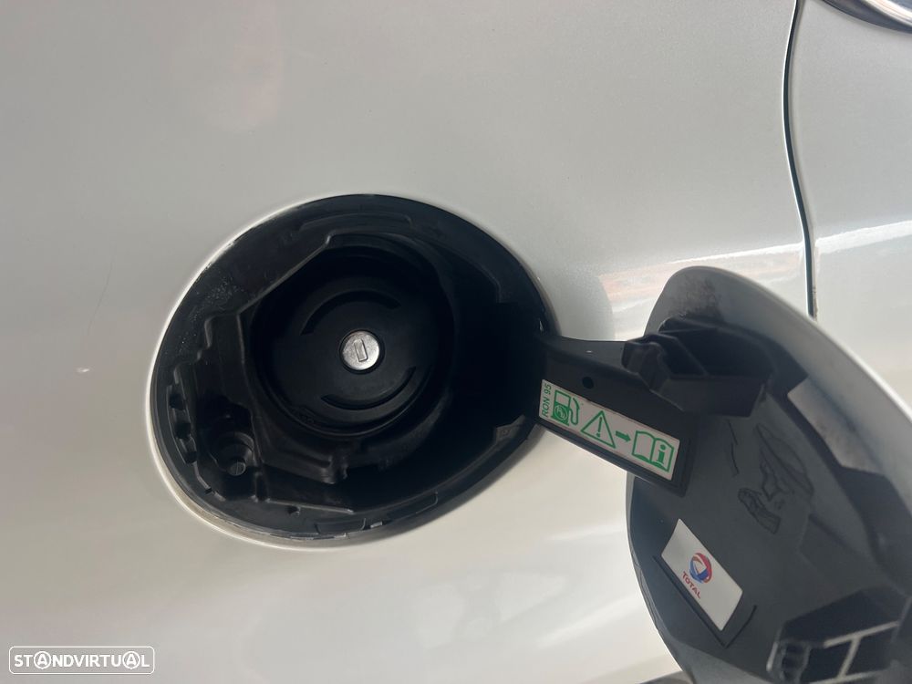 Peugeot 308 PureTech 110 Stop & Start Style - 11