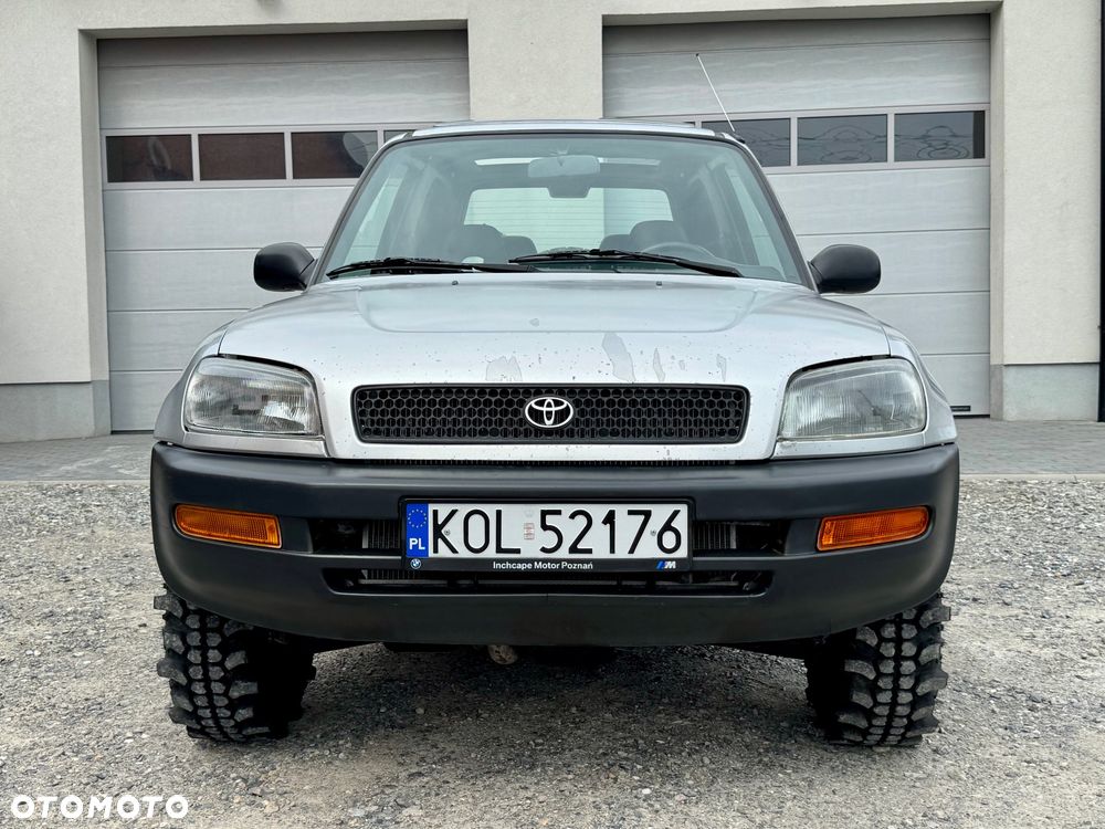 Toyota RAV4 2.0 - 16