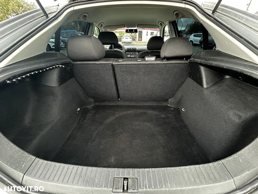 Seat Leon 1.6 16V Stella - 8