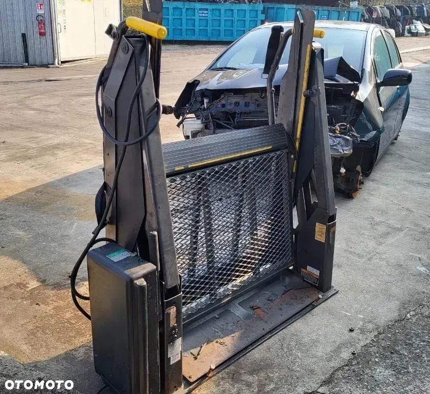 Podest rampa do wózka inwalidzkiego najazdy Iveco Ducato Nissan - 2