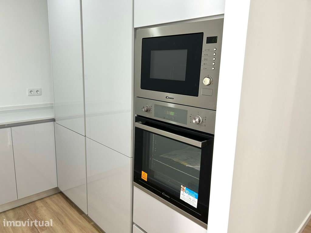 Apartamento T4, em fase de Remodelação Total, Olivais - Grande imagem: 4/24