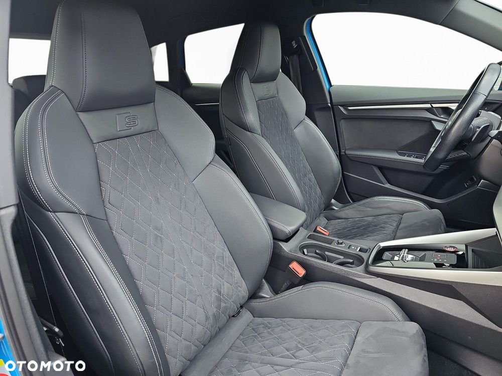 Audi S3 Sportback - 27